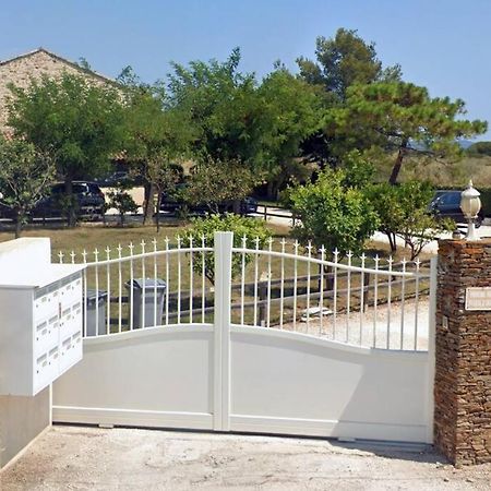 Grand Studio & Terrasse Privee Hyères المظهر الخارجي الصورة