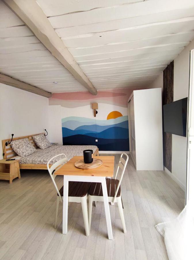 Grand Studio & Terrasse Privee Hyères المظهر الخارجي الصورة